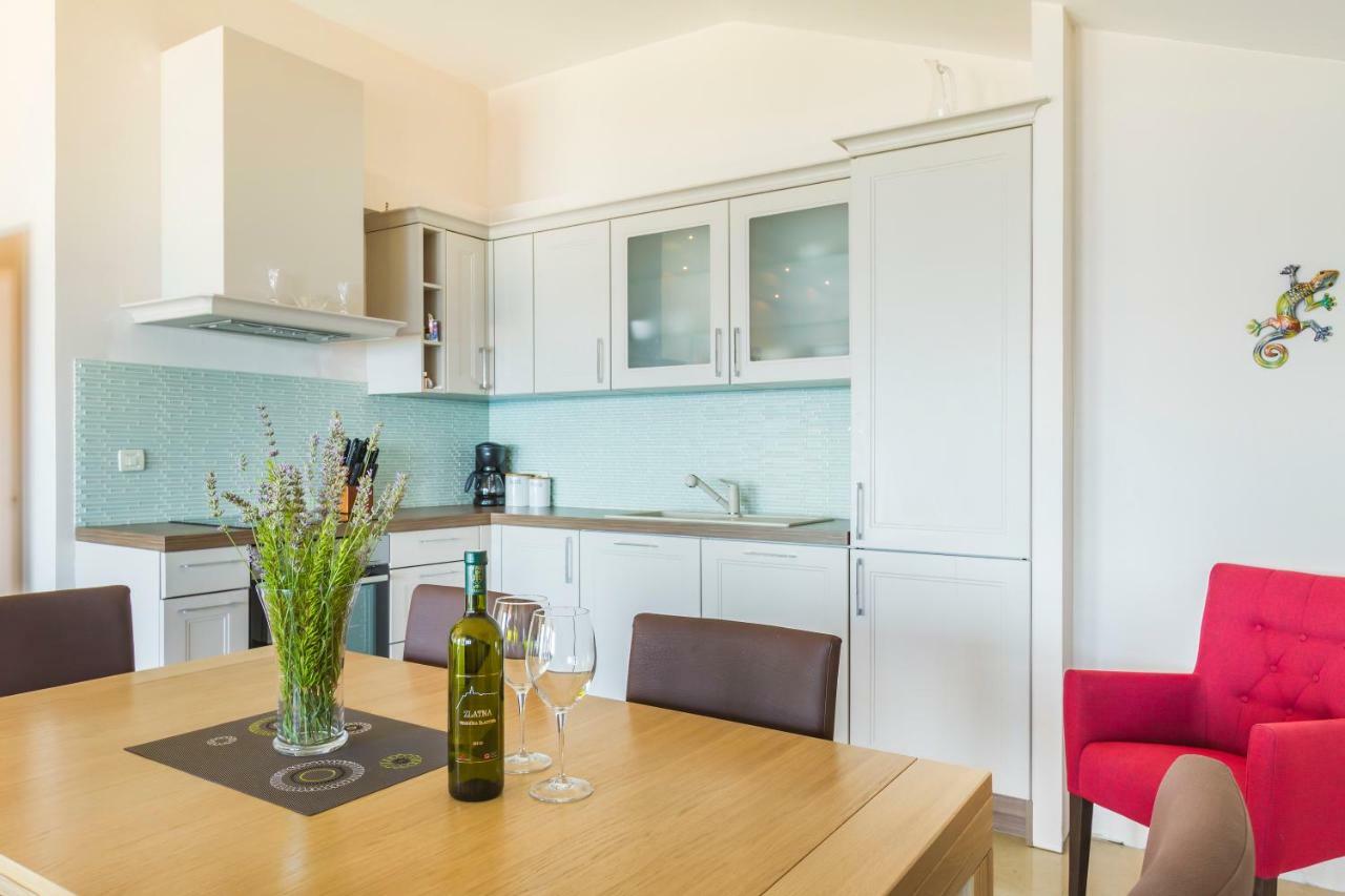 Luxury Apartments Villa Matea 2 Malinska Εξωτερικό φωτογραφία